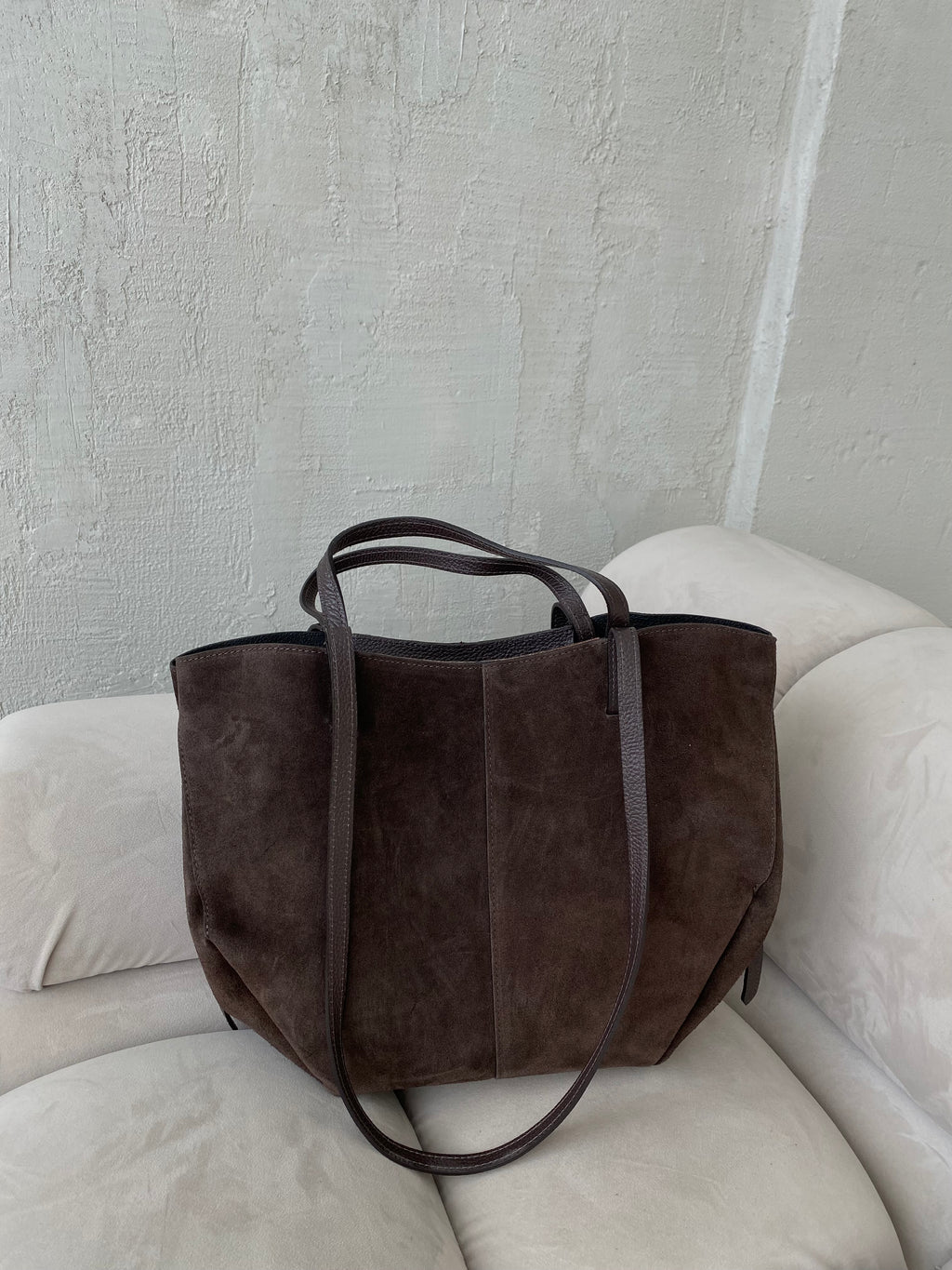Natūralios verstos odos rankinė “Suede Classic Bag”