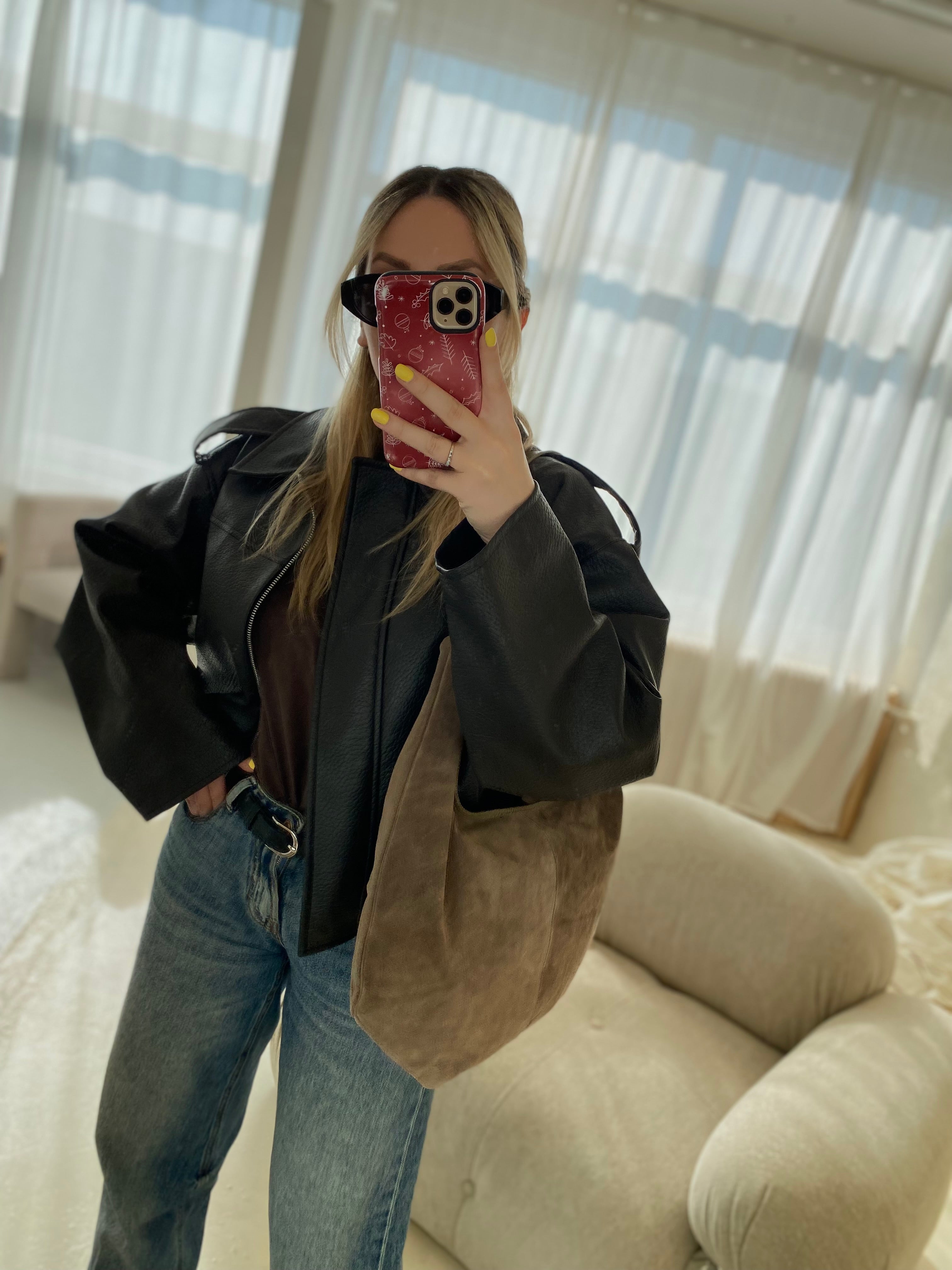 Mocha spalvos verstos odos rankinė „Elara Suede Boho Bag“