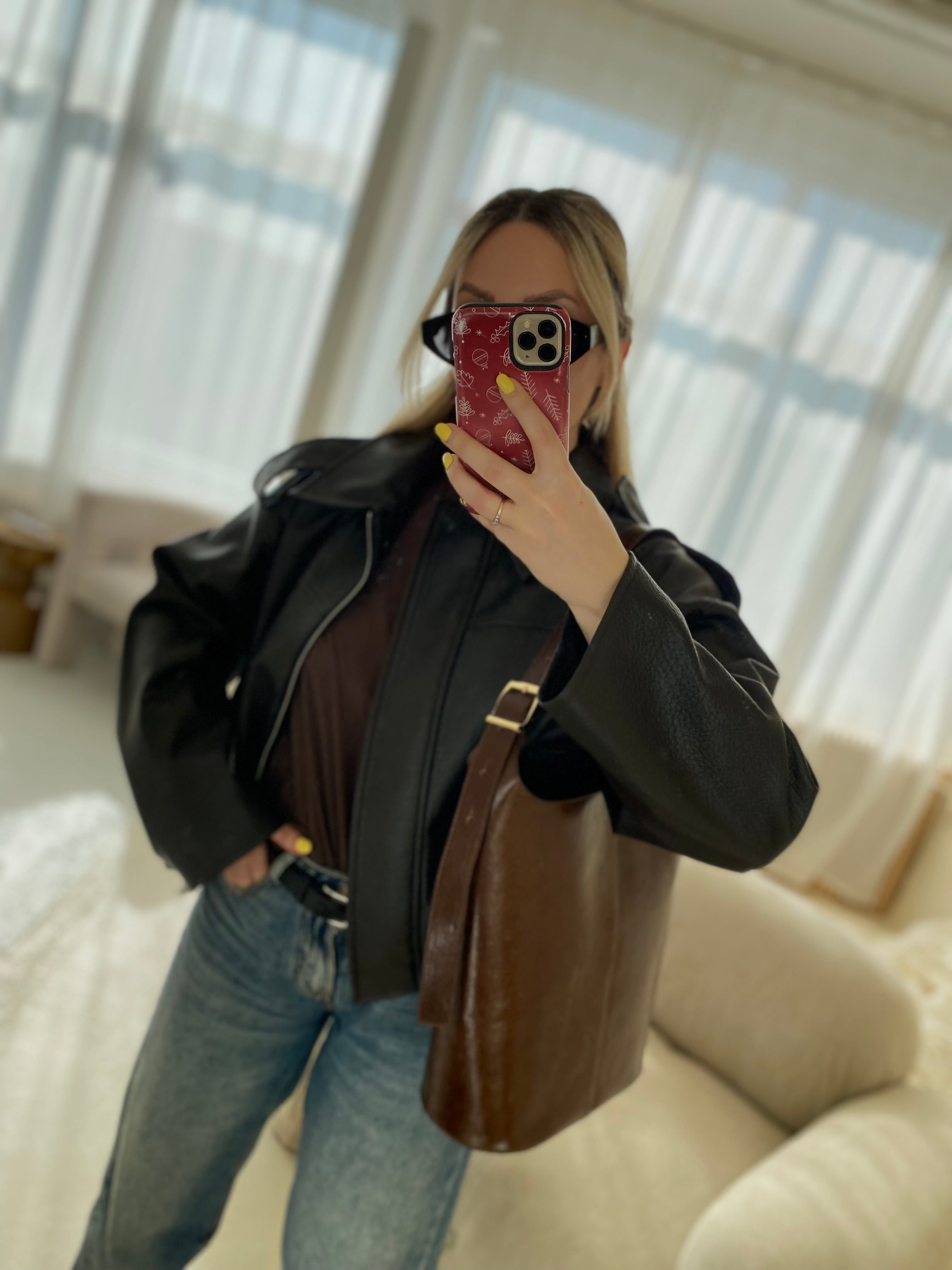 Ruda išskirtinės formos natūralios odos rankinė „Orlina Sculpt Bag“