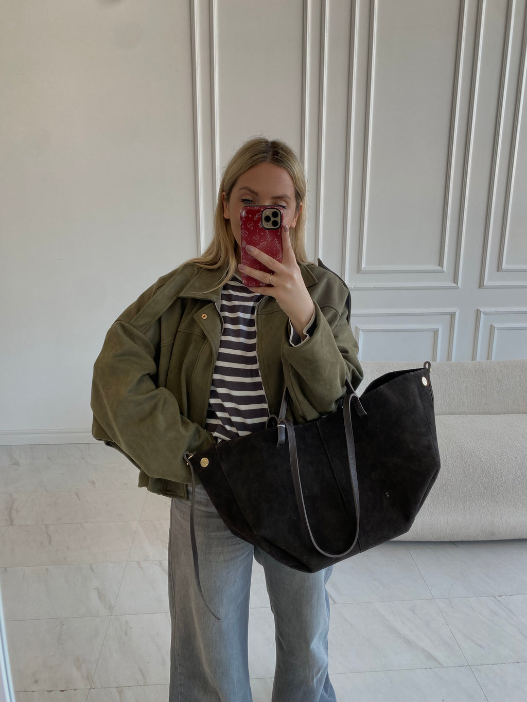 PREORDER: Natūralios verstos odos rankinė “Suede Classic Bag”