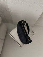 Natūralios verstos odos rankinė „Oli Black“