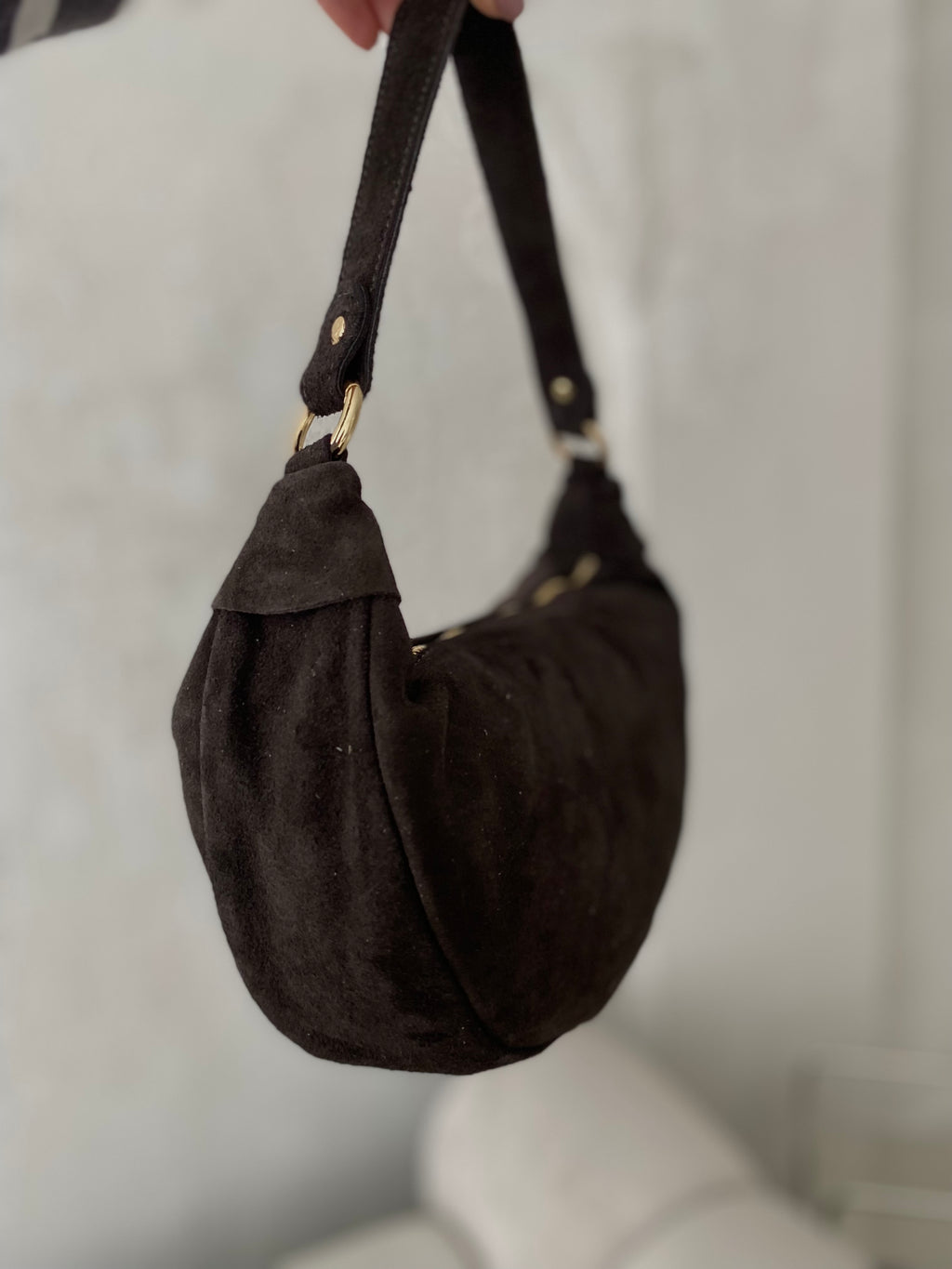 Natūralios verstos odos rankinė „Oli Choco“