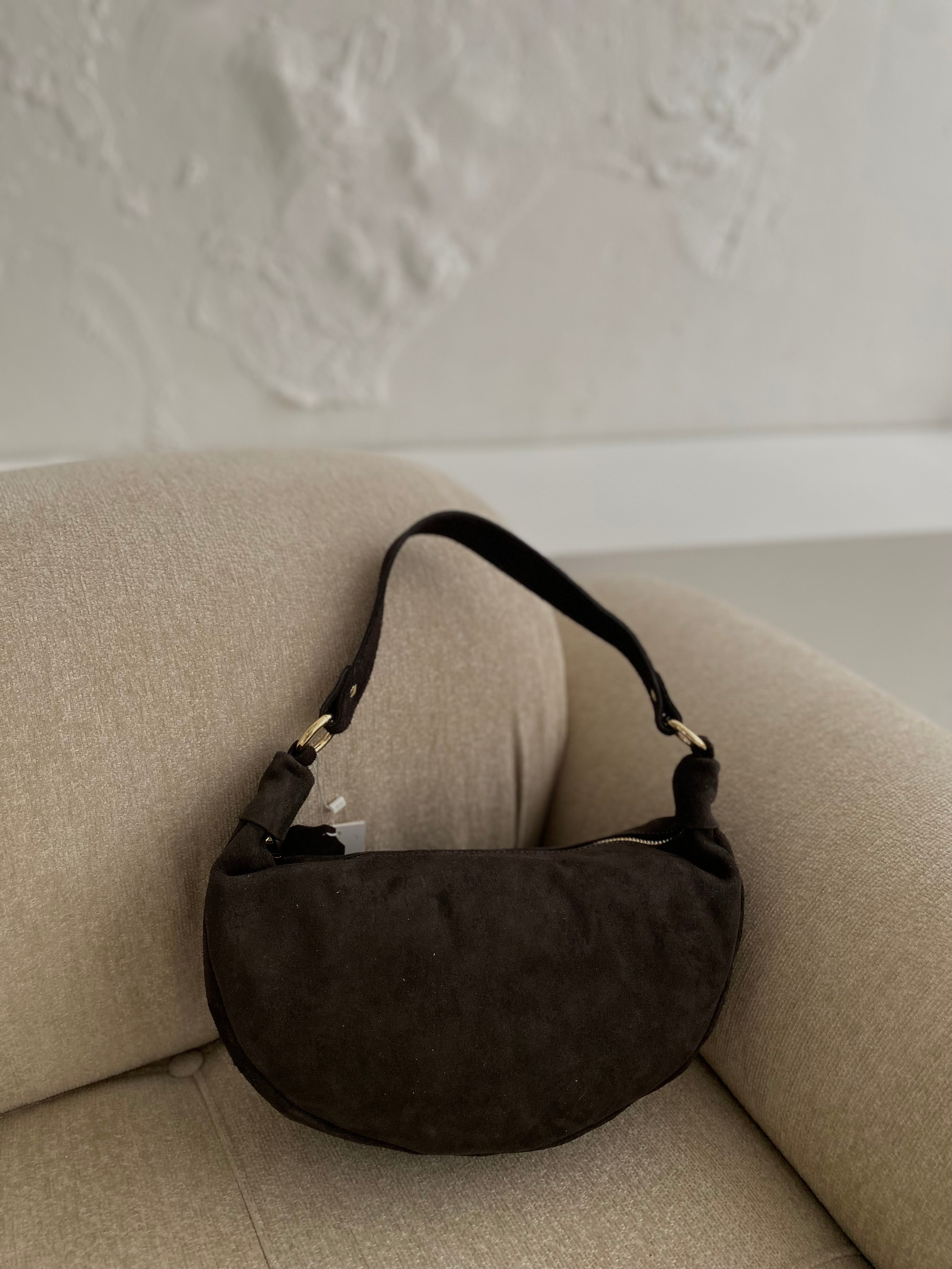 Natūralios verstos odos rankinė „Oli Choco“