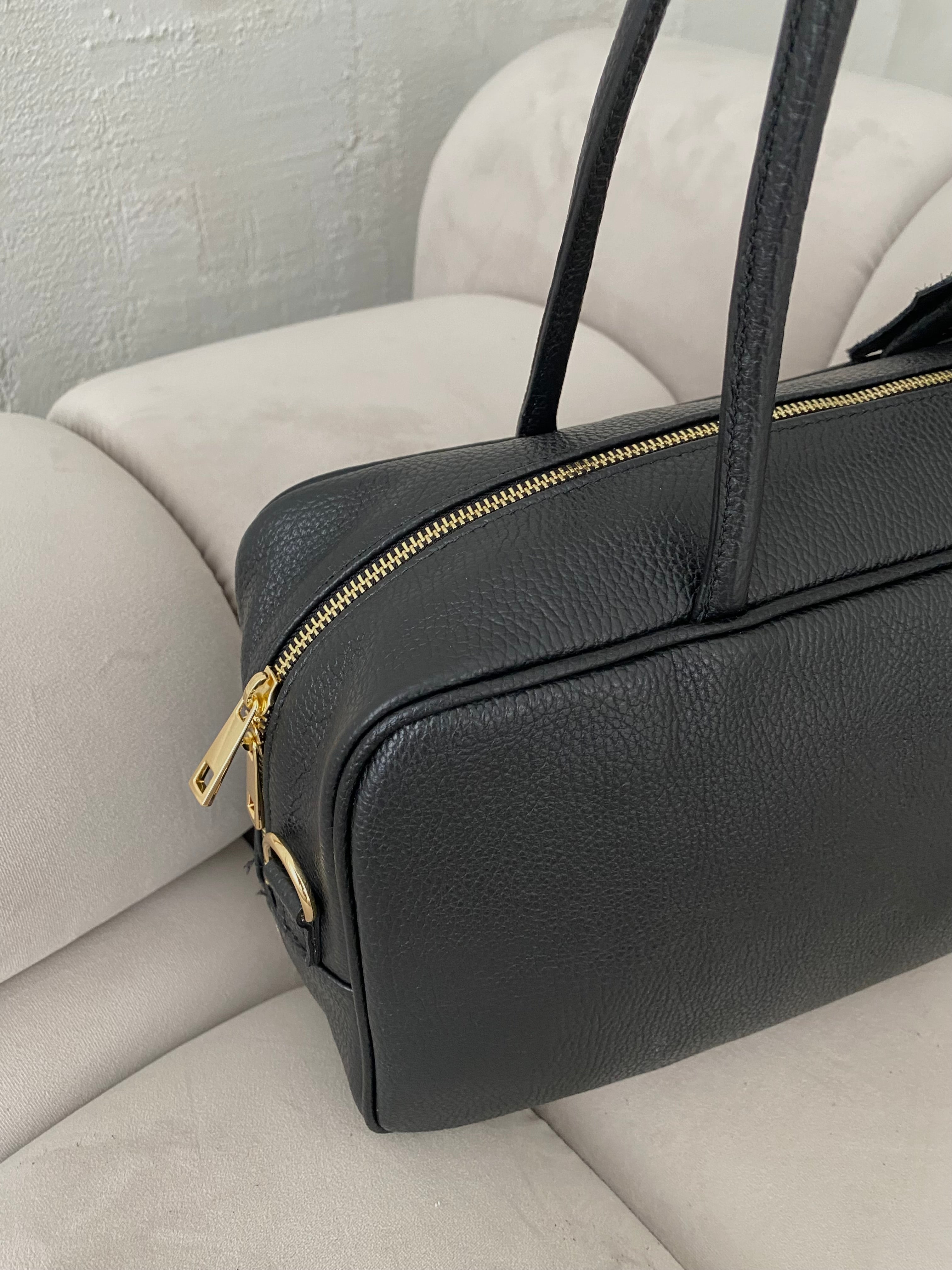 Natūralios odos rankinė „Emma Black Soft“