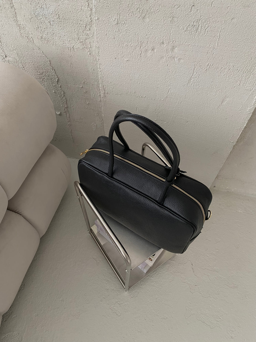 Natūralios odos rankinė „Emma Black Soft“