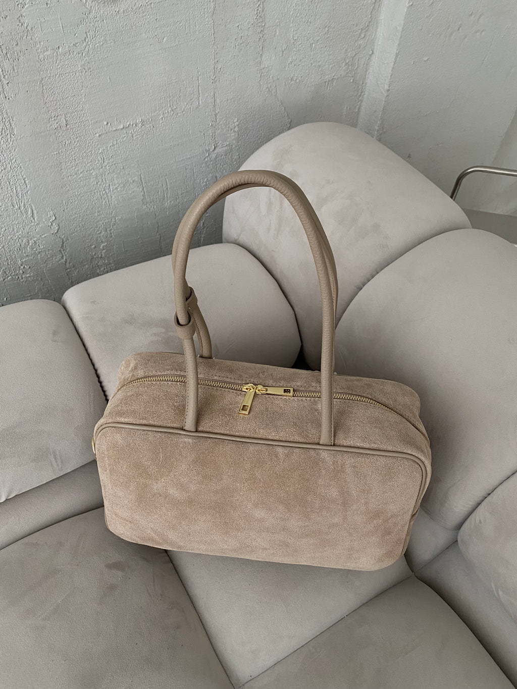 Natūralios verstos odos rankinė „Emma Beige“