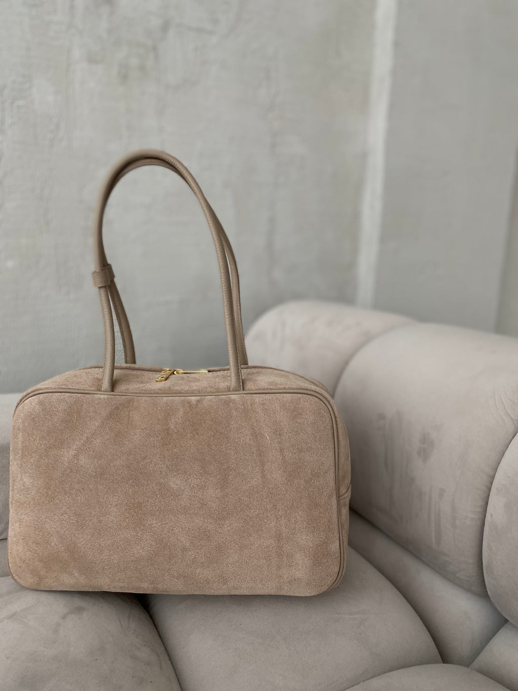 Natūralios verstos odos rankinė „Emma Beige“