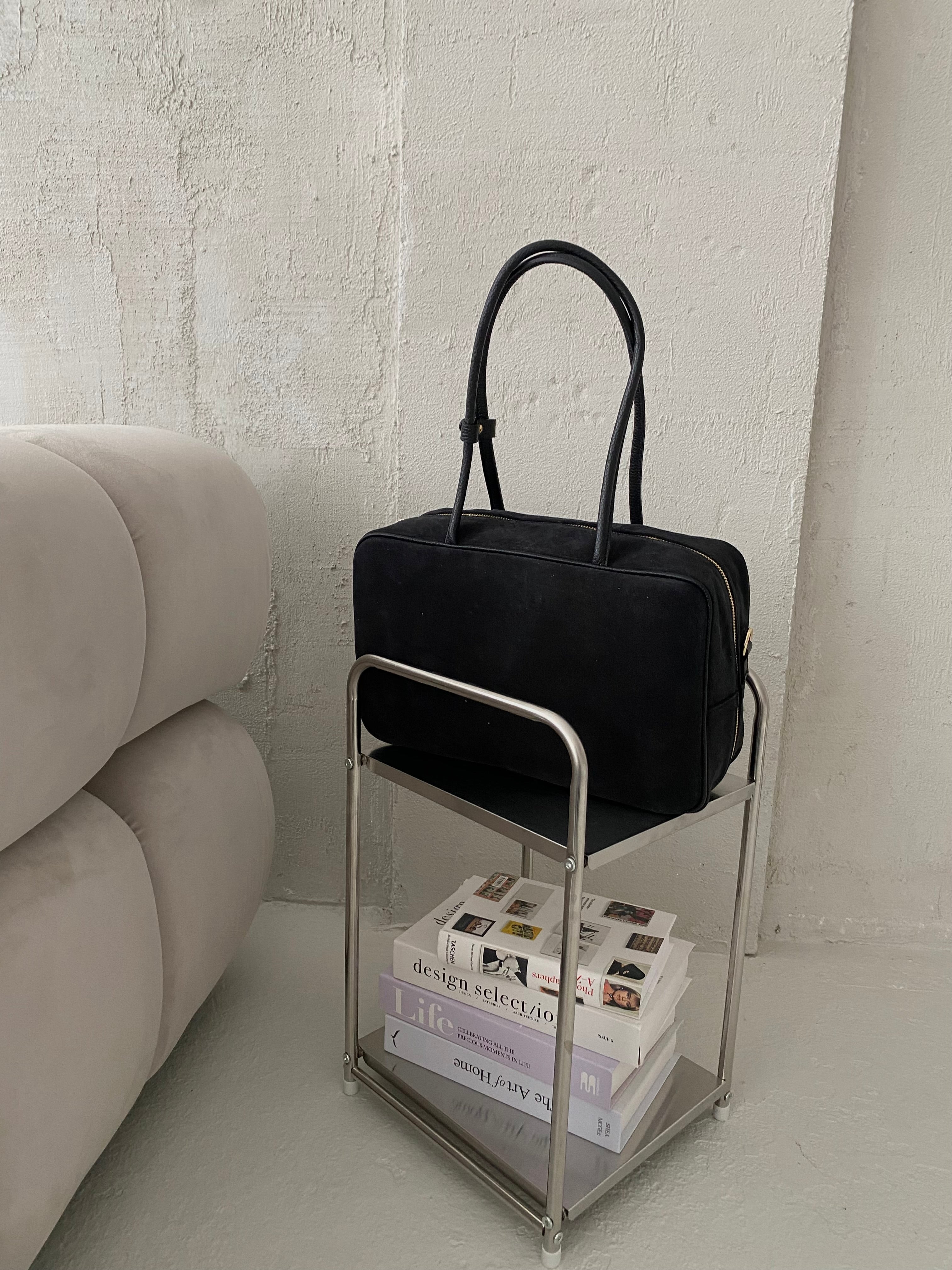 Natūralios verstos odos rankinė „Emma Black“