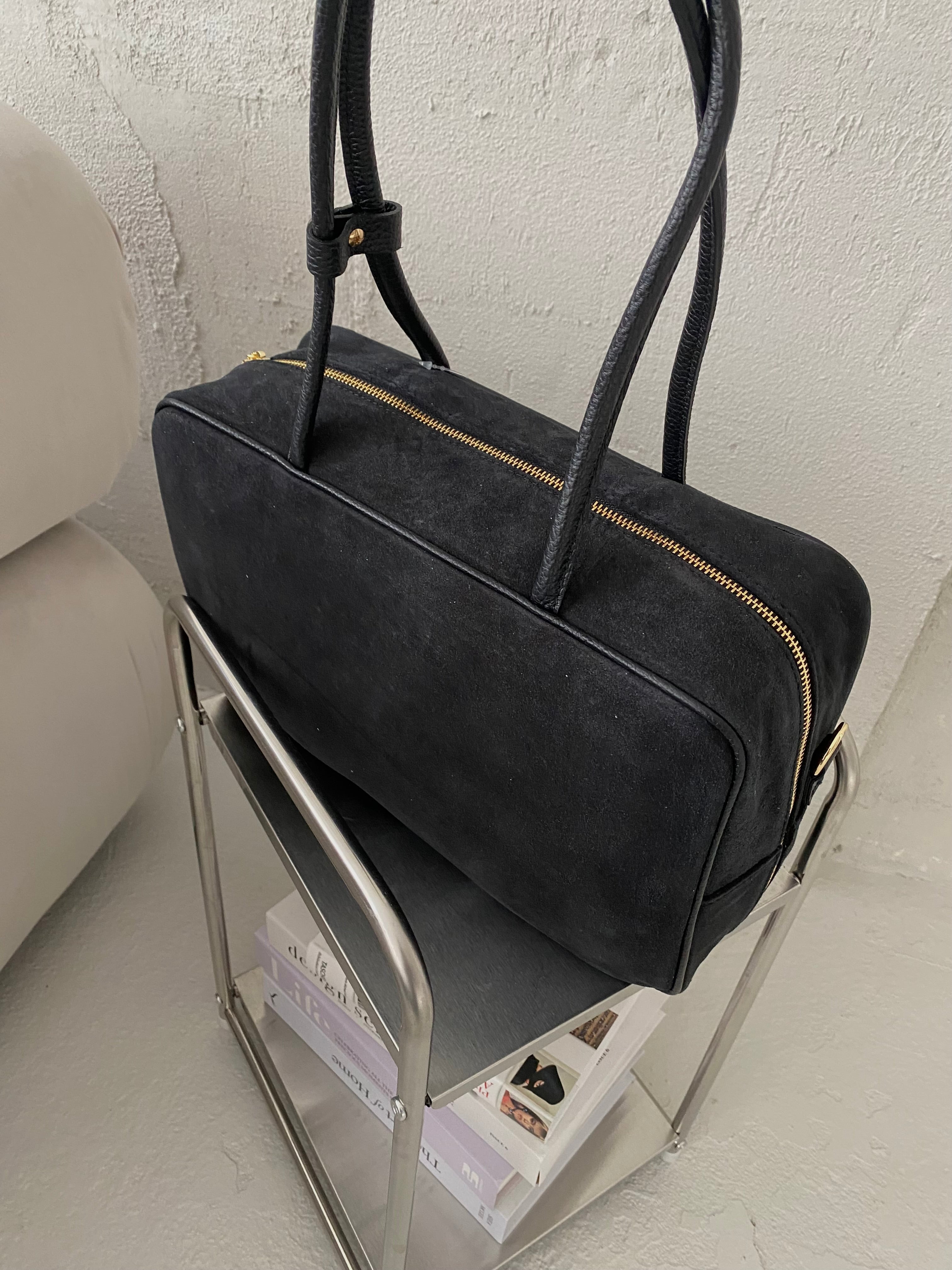 Natūralios verstos odos rankinė „Emma Black“