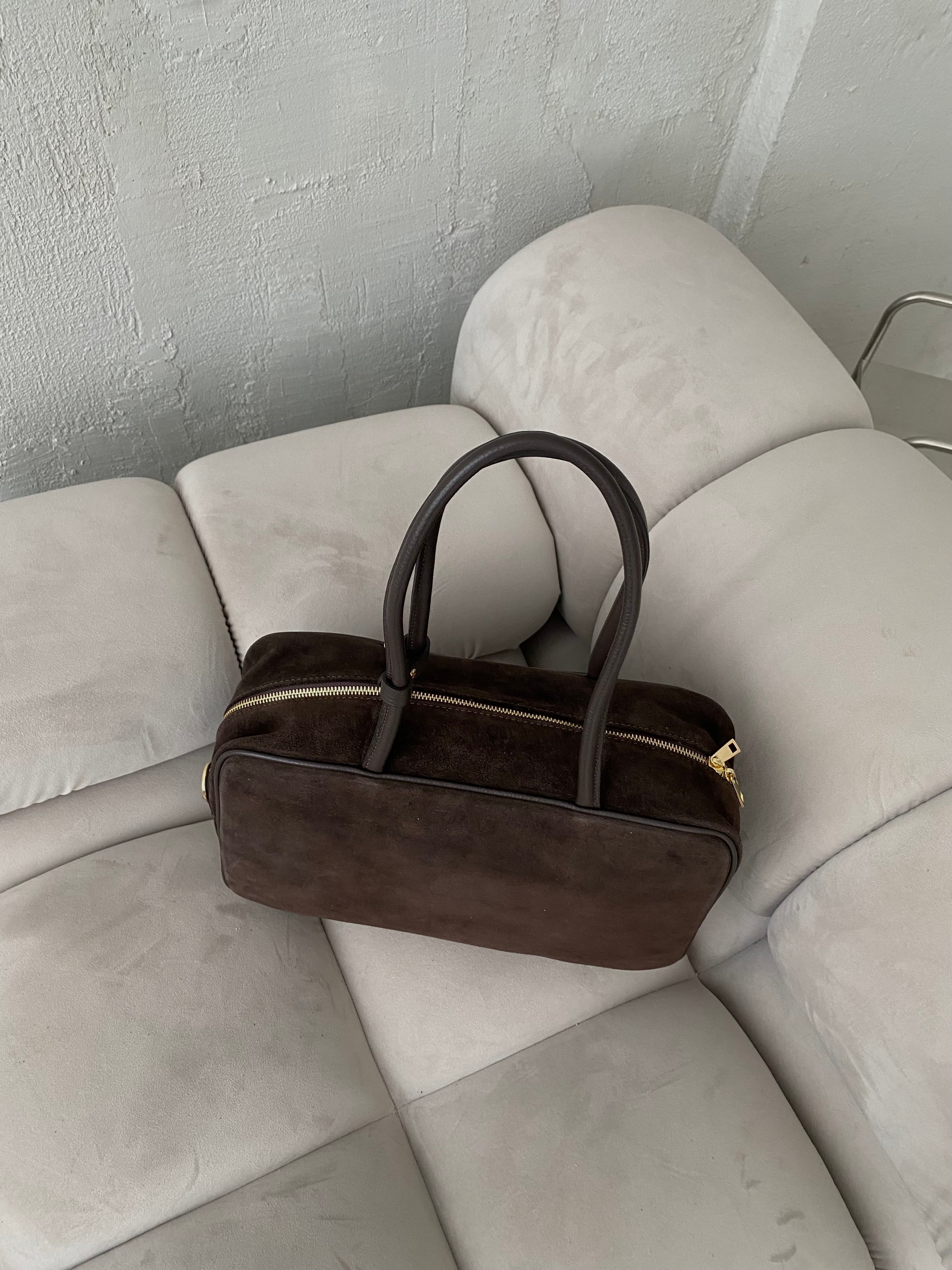 Natūralios verstos odos rankinė „Emma Choco Soft“