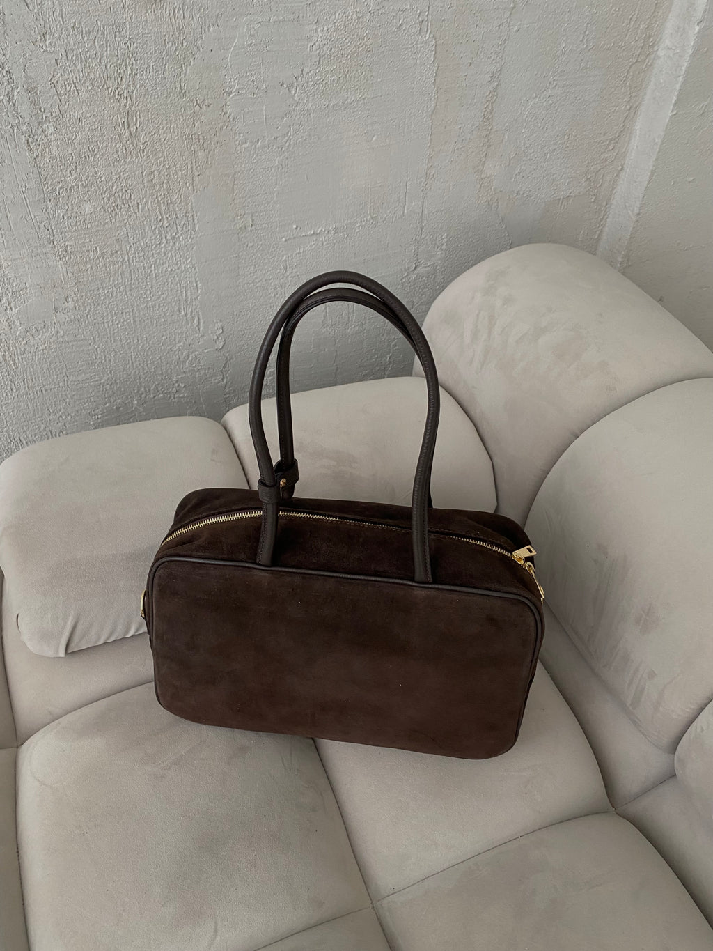 Natūralios verstos odos rankinė „Emma Choco Soft“