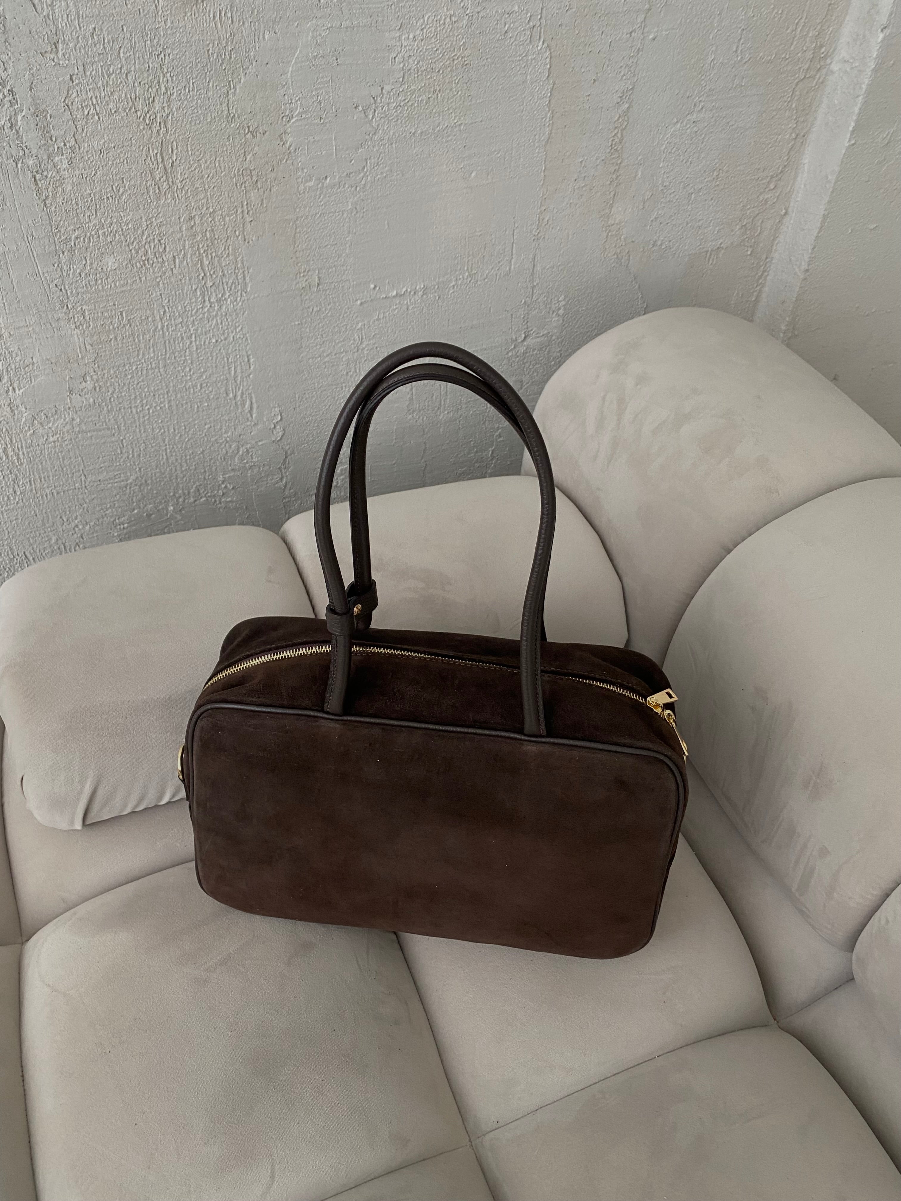 Natūralios verstos odos rankinė „Emma Choco Soft“