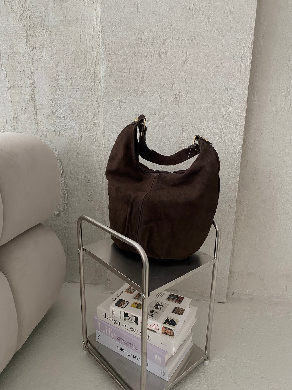 Natūralios verstos odos rankinė „Mila Choco“