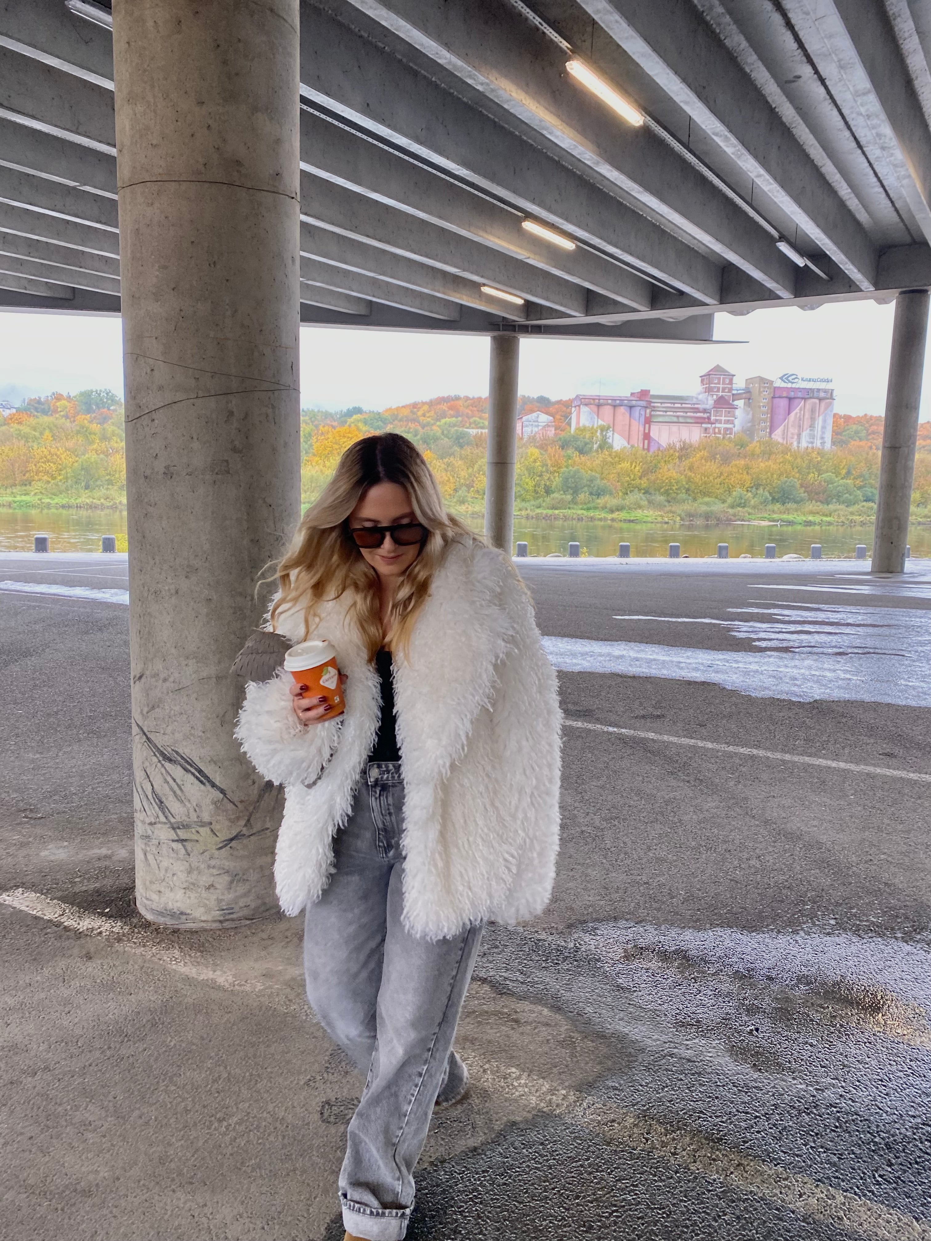 Dirbtiniai lamos kailiniai “White Snow”