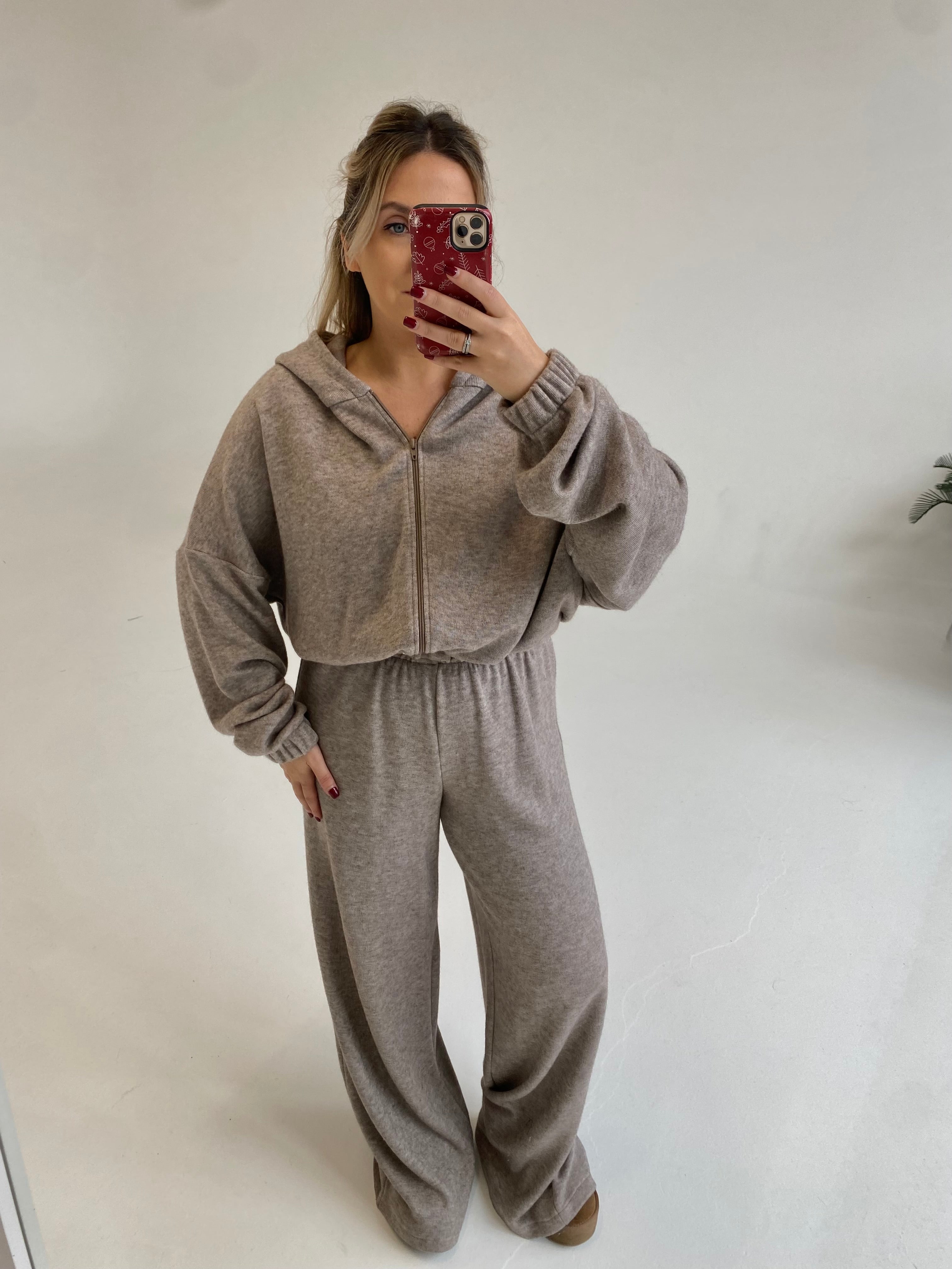 Šiltas megztas laisvalaikio komplektas su vilna “Wool Cozy Beige Set”