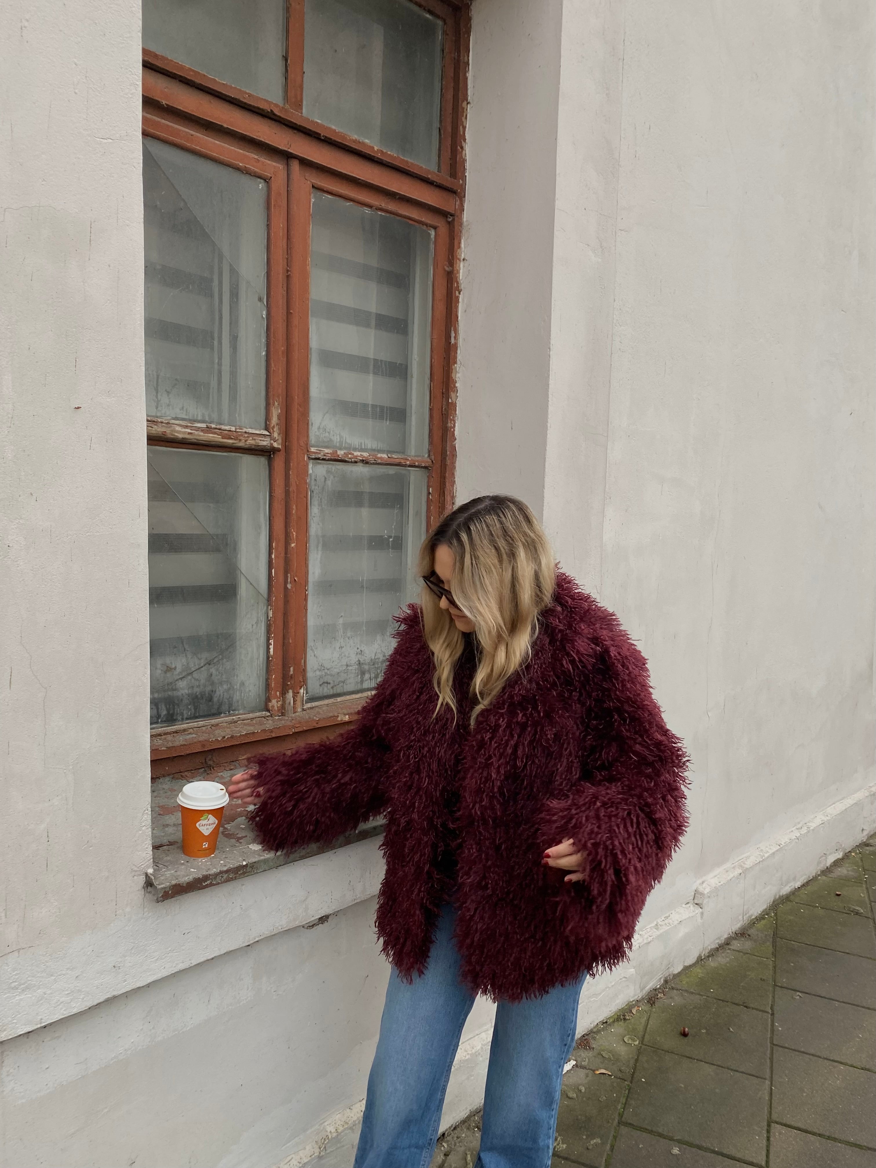 Dirbtiniai lamos kailiniai “Burgundy Dream”