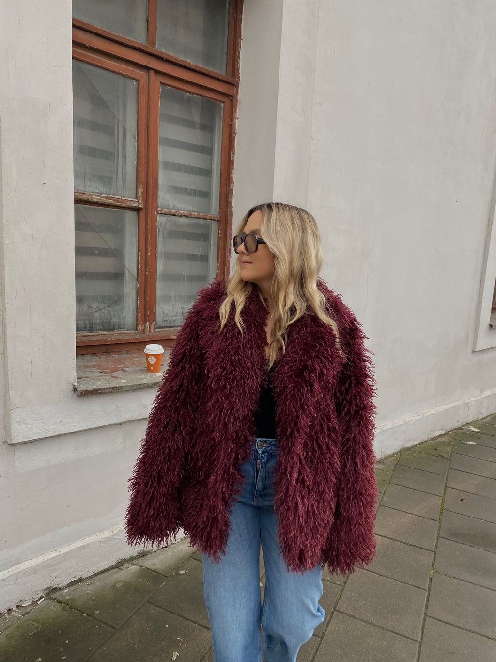 Dirbtiniai lamos kailiniai “Burgundy Dream”