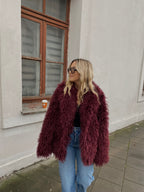 Dirbtiniai lamos kailiniai “Burgundy Dream”