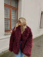 Dirbtiniai lamos kailiniai “Burgundy Dream”