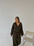 Šiltas megztas laisvalaikio komplektas su vilna “Wool Cozy Khaki Set”