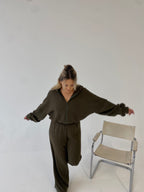 Šiltas megztas laisvalaikio komplektas su vilna “Wool Cozy Khaki Set”