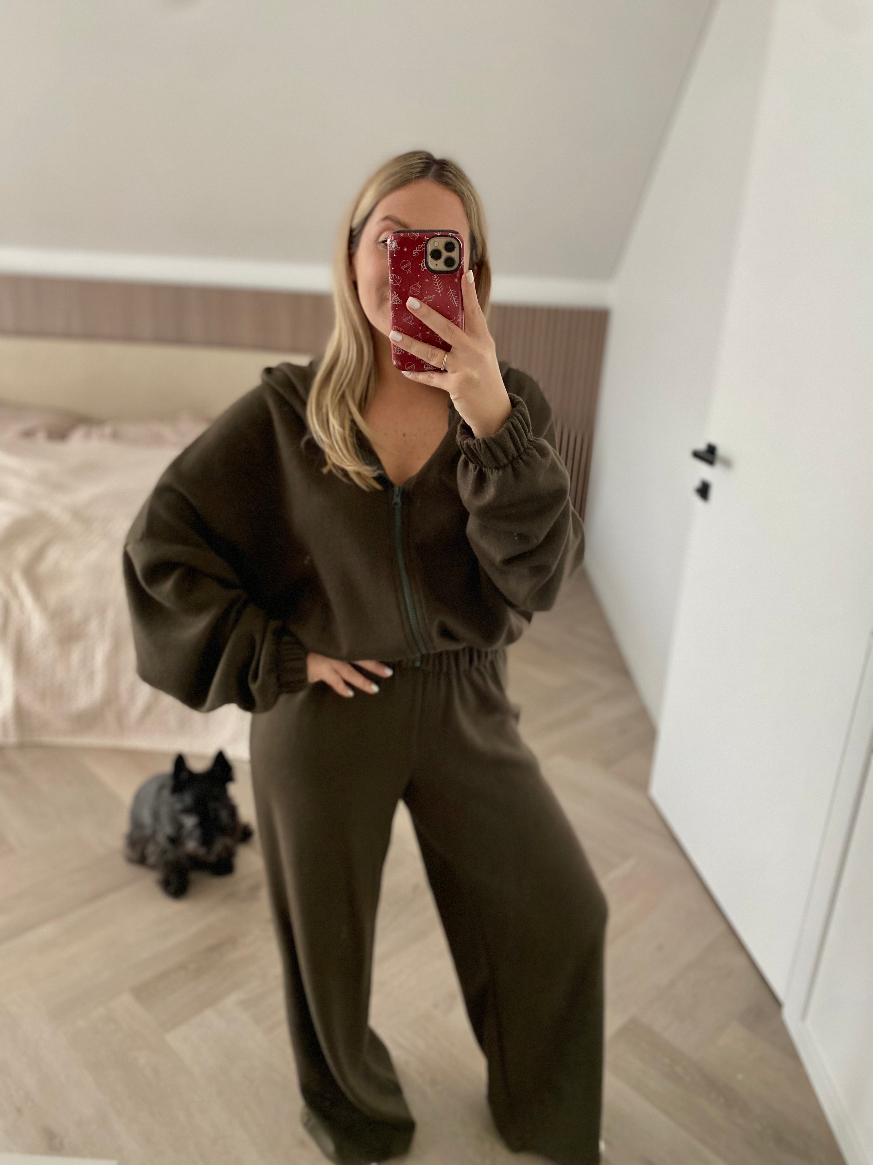 Šiltas megztas laisvalaikio komplektas su vilna “Wool Cozy Khaki Set”