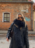 Juodas dirbtinio lamos kailio šalikas “Black Lama Faux Fur Scarf 2m”
