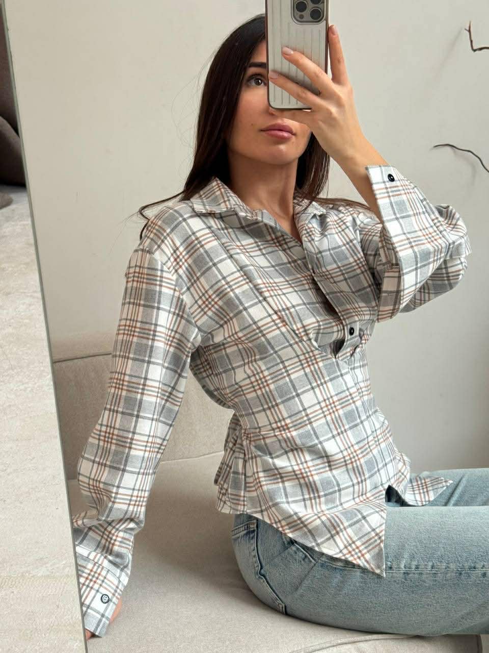 Languoti šviesiai pilki su nude įliemenuoti marškiniai „Aurelia Tie Waist Shirt“