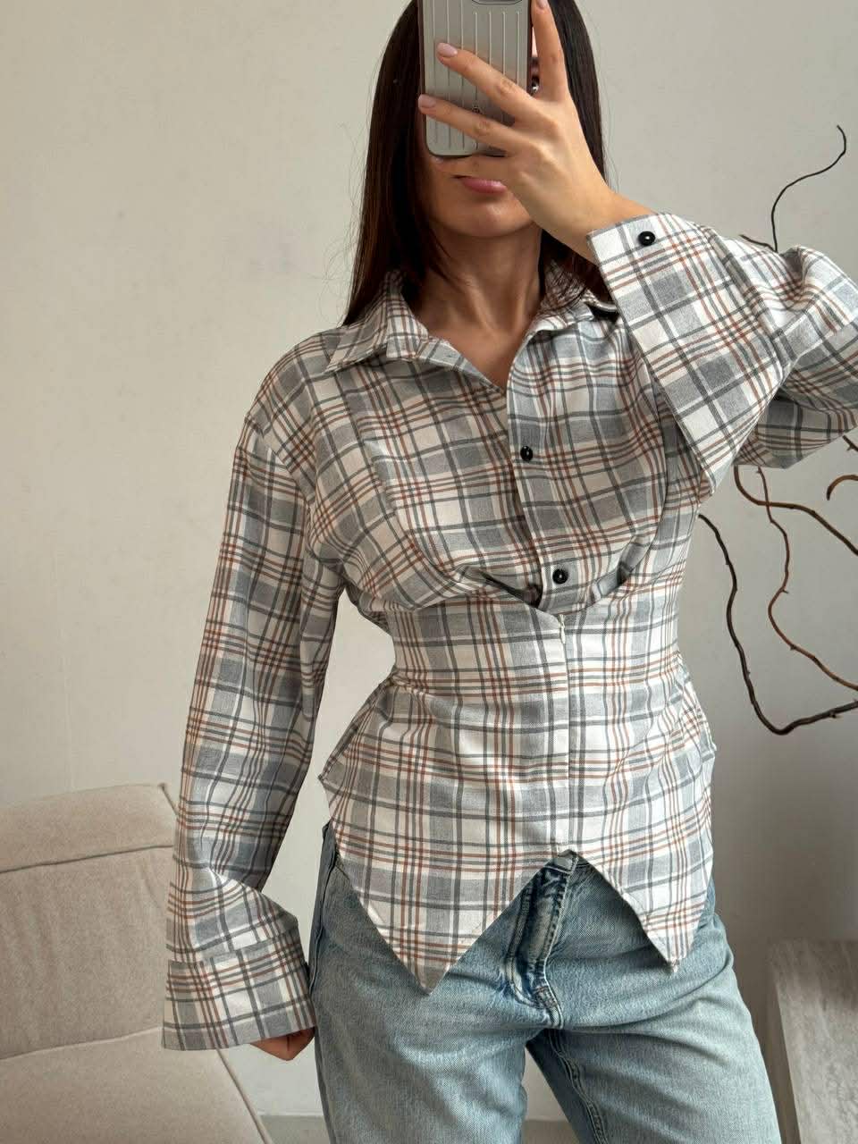 Languoti šviesiai pilki su nude įliemenuoti marškiniai „Aurelia Tie Waist Shirt“