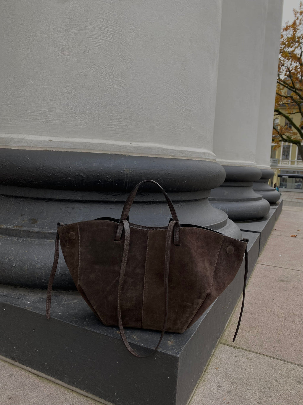 Natūralios verstos odos rankinė “Suede Classic Bag”