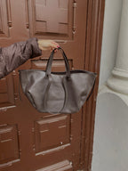 Natūralios odos šokoladinės spalvos rankinė “Chocolate Leather Elegance”