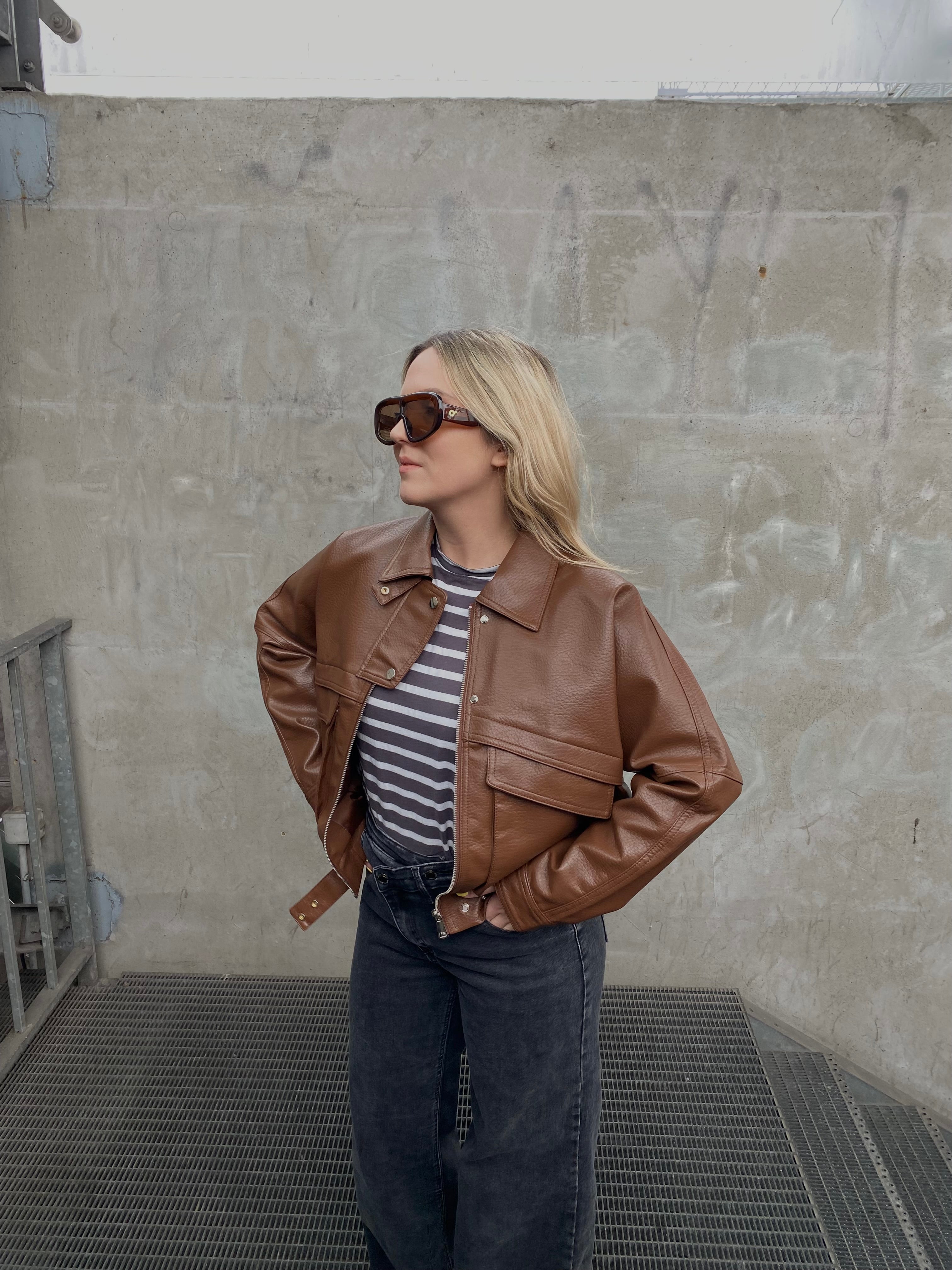 Ruda eko odos stilinga striukė „Kaia Urban Jacket“