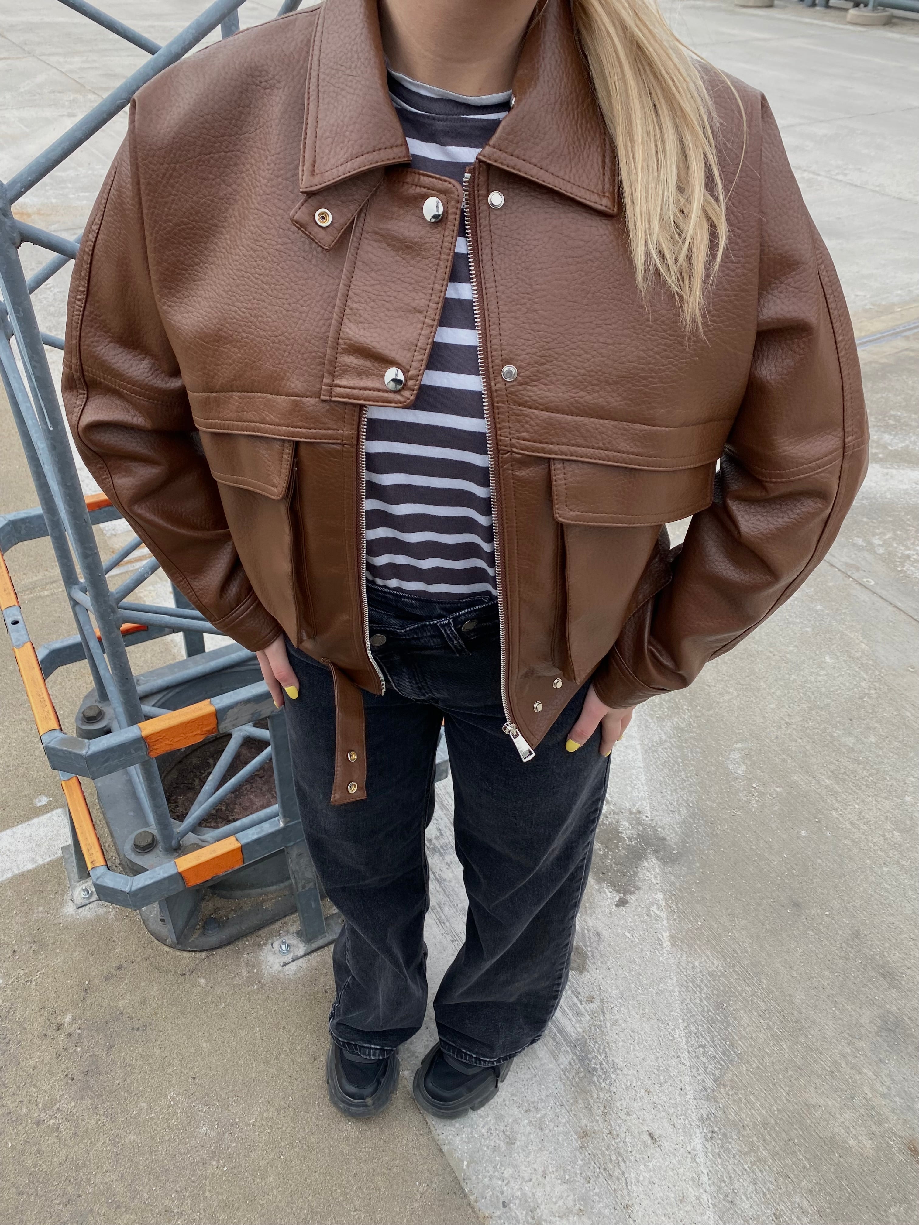 Ruda eko odos stilinga striukė „Kaia Urban Jacket“