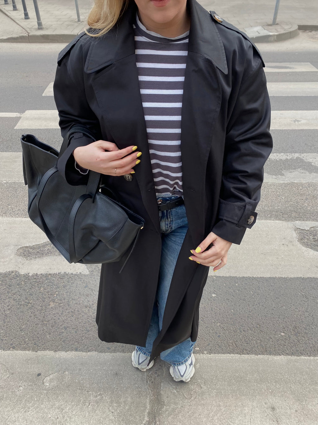Juodas premium ilgas lietpaltis „Elysian Trench Coat“