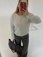 Jaukus pilkas susagstomas megztinis “Grey Hugs”