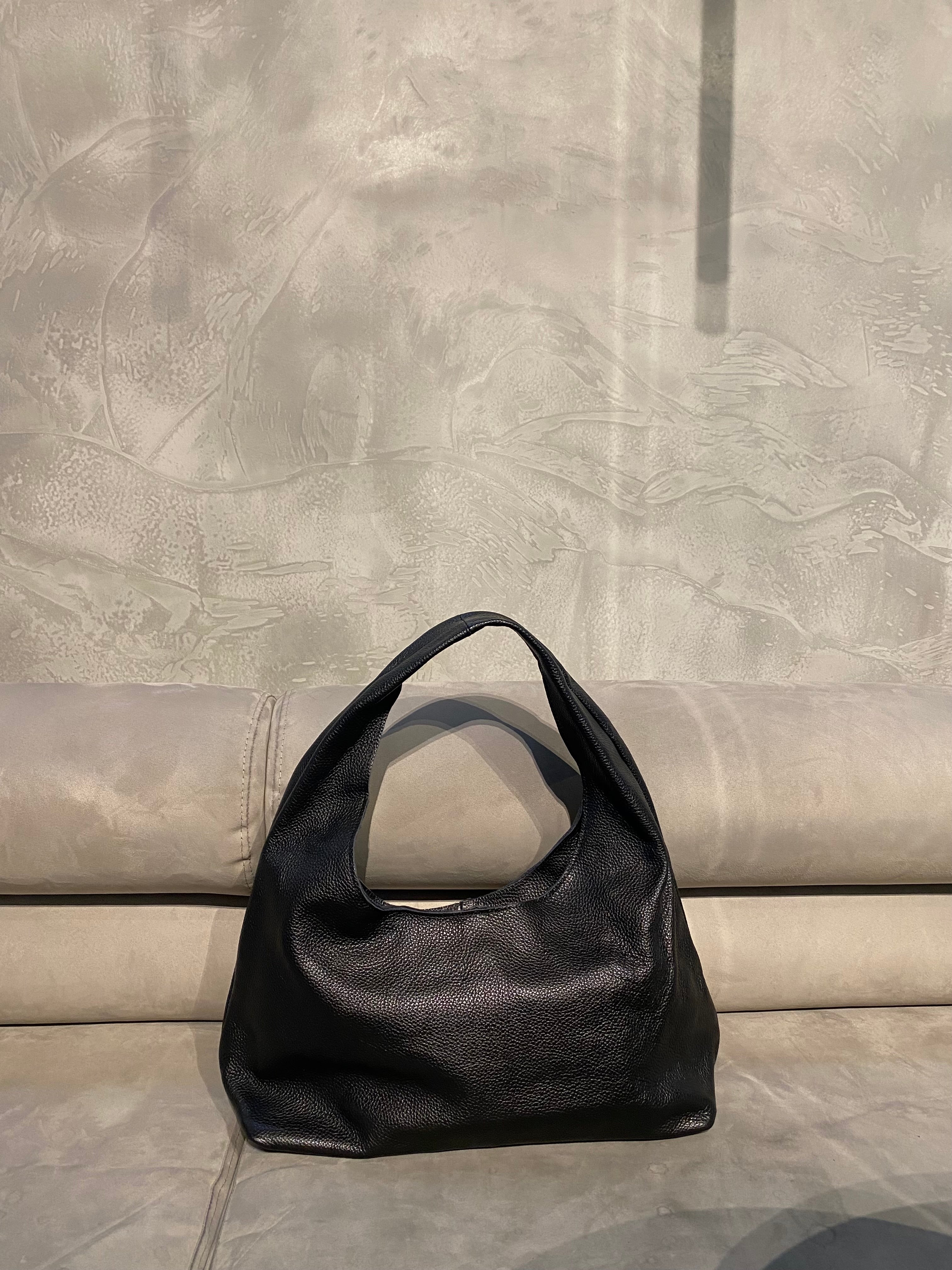 Juoda natūralios odos krepšio tipo rankinė „Marlow Soft Leather Hobo“