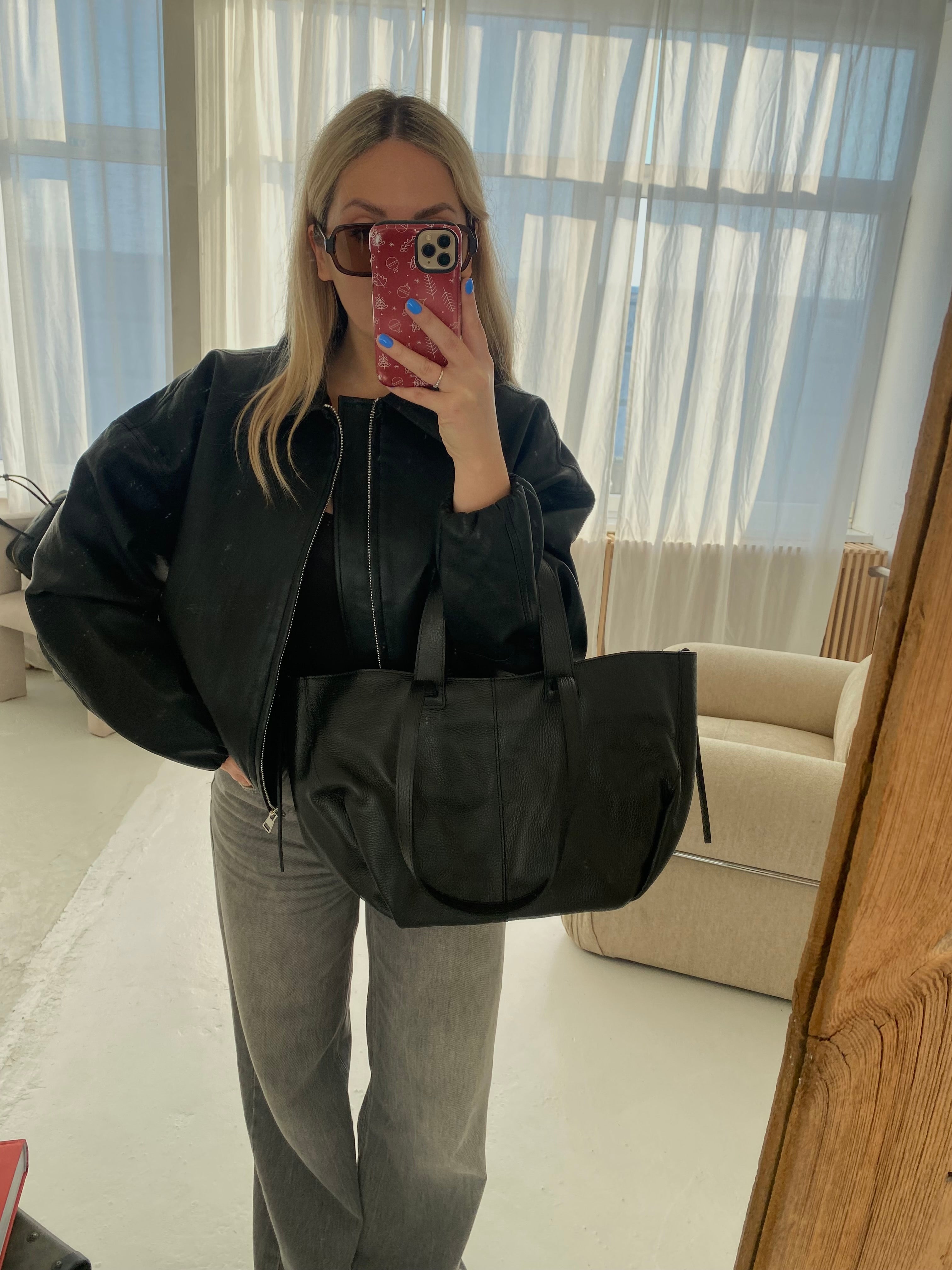 Natūralios odos rankinė „Luna Black“