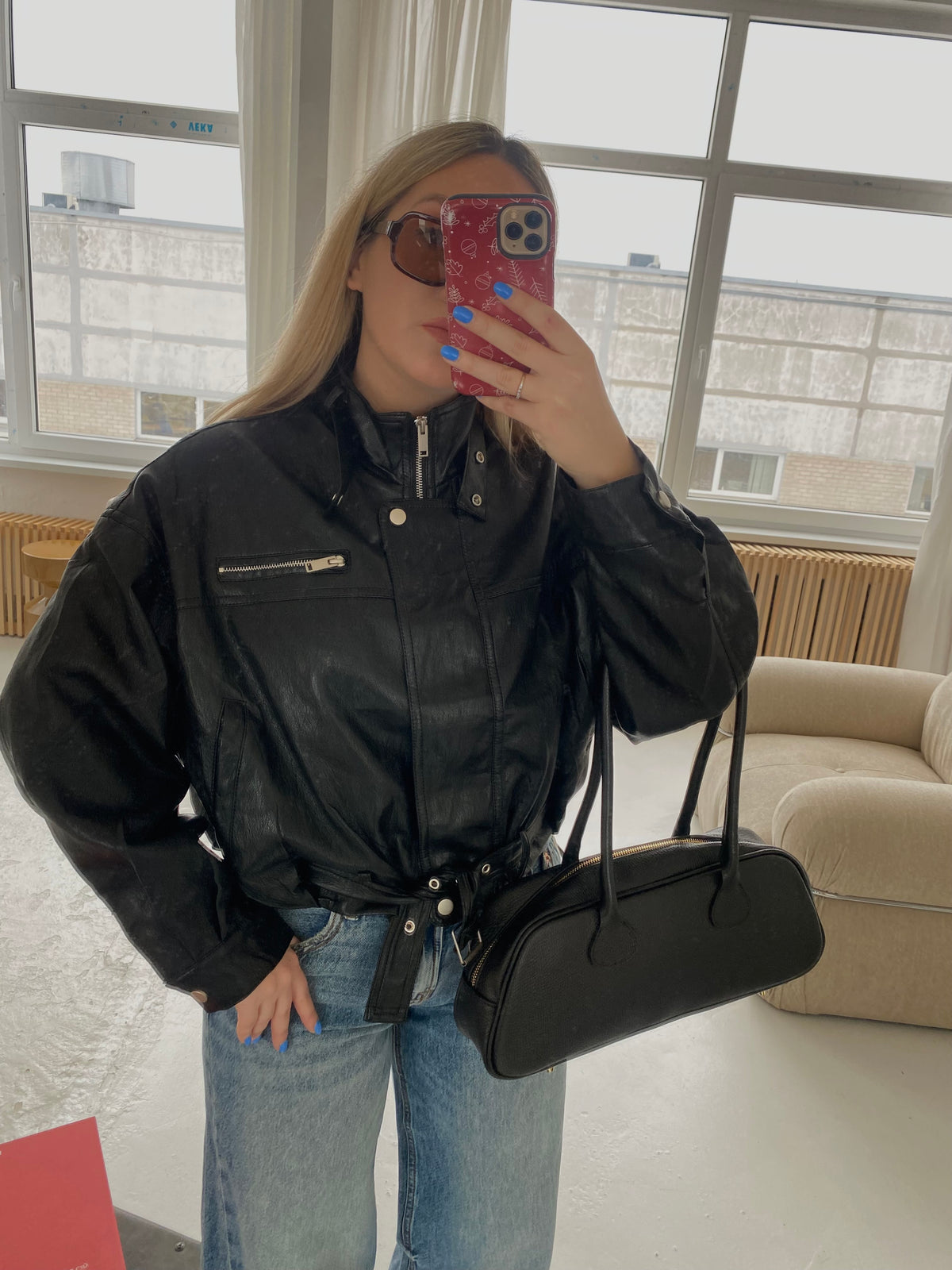 Juoda dirbtinės odos striukė su dirželiu „Valencia Belted Jacket“