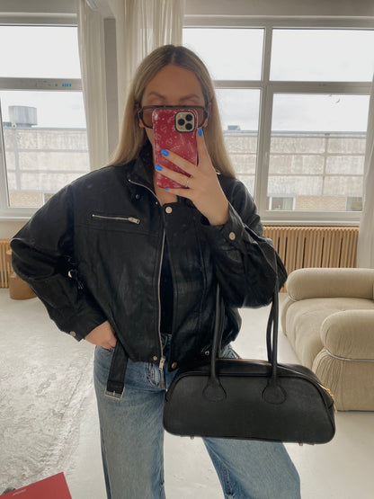 Juoda dirbtinės odos striukė su dirželiu „Valencia Belted Jacket“