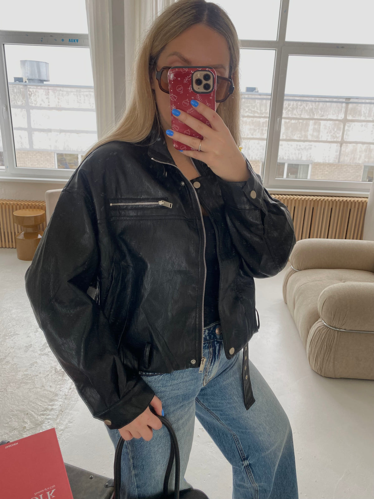 Juoda dirbtinės odos striukė su dirželiu „Valencia Belted Jacket“