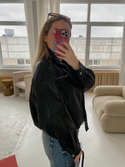 Juoda dirbtinės odos striukė su dirželiu „Valencia Belted Jacket“