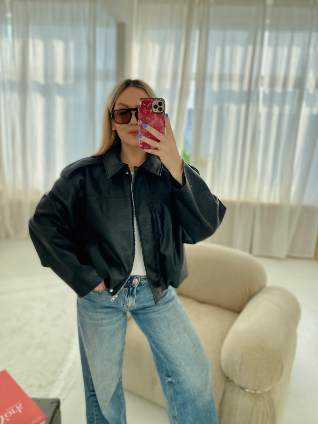 Juoda premium dirbtinės odos bomber tipo striukė „Noelle Luxe Bomber“