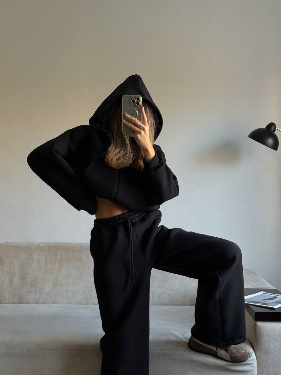 Juodas pašiltintas laisvalaikio komplektas su gobtuvu „Black Zip Hoodie Lounge Set“