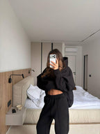 Juodas pašiltintas laisvalaikio komplektas su gobtuvu „Black Oversize Hoodie Lounge Set“