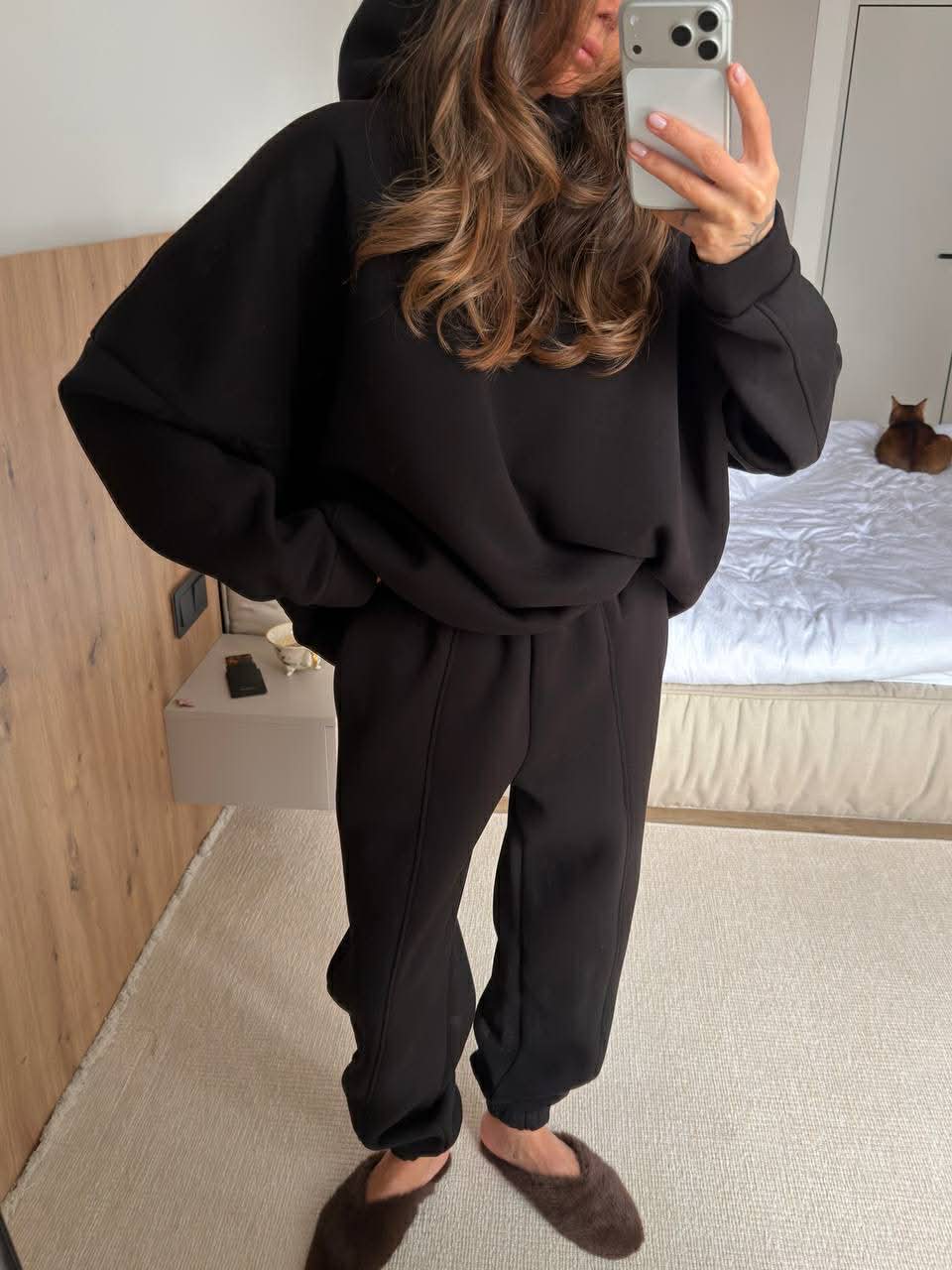 Juodas pašiltintas laisvalaikio komplektas su gobtuvu „Black Oversize Hoodie Lounge Set“