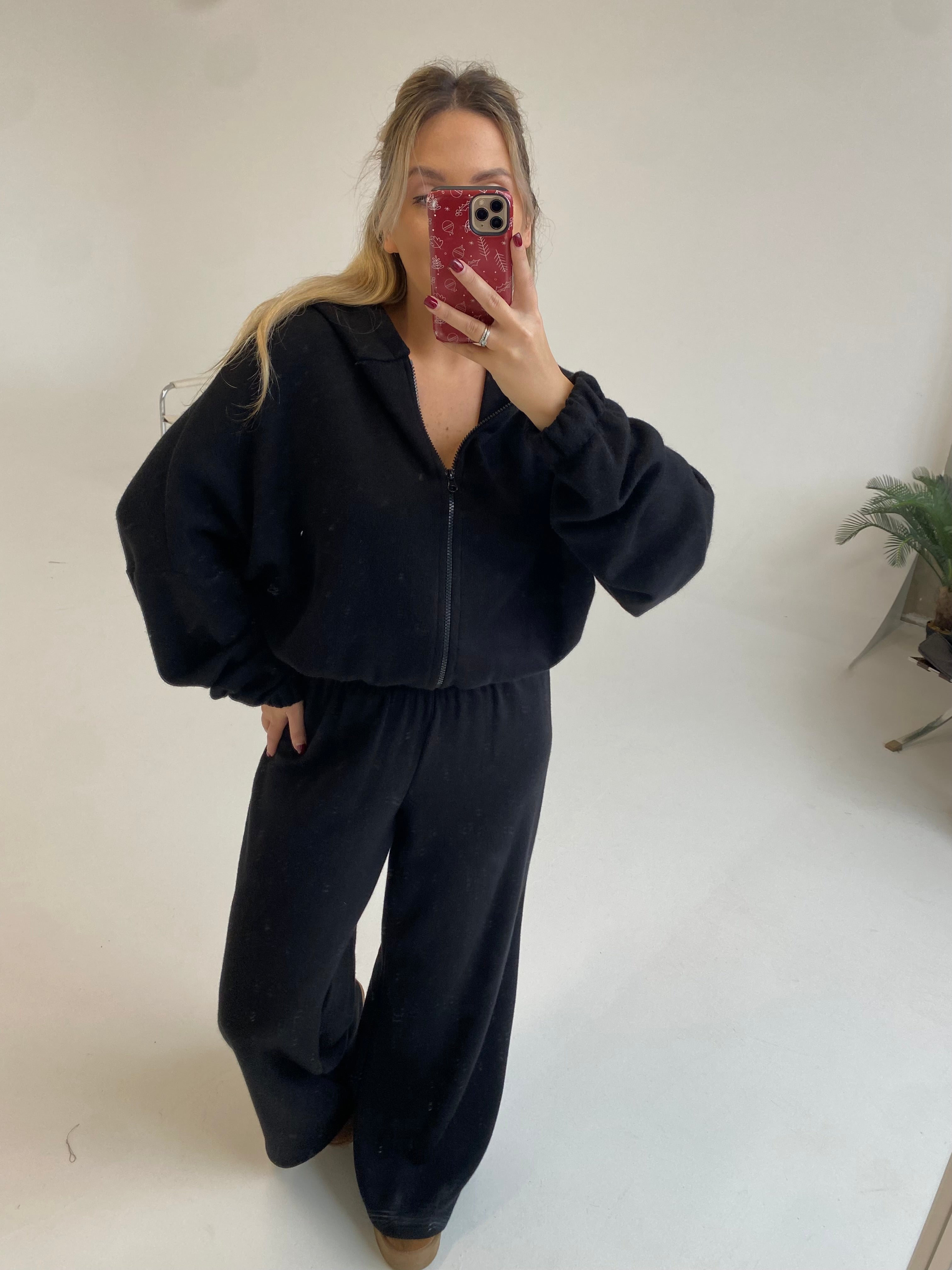 Šiltas megztas laisvalaikio komplektas su vilna “Wool Cozy Black Set”