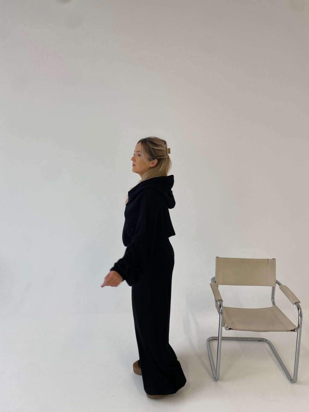 Šiltas megztas laisvalaikio komplektas su vilna “Wool Cozy Black Set”