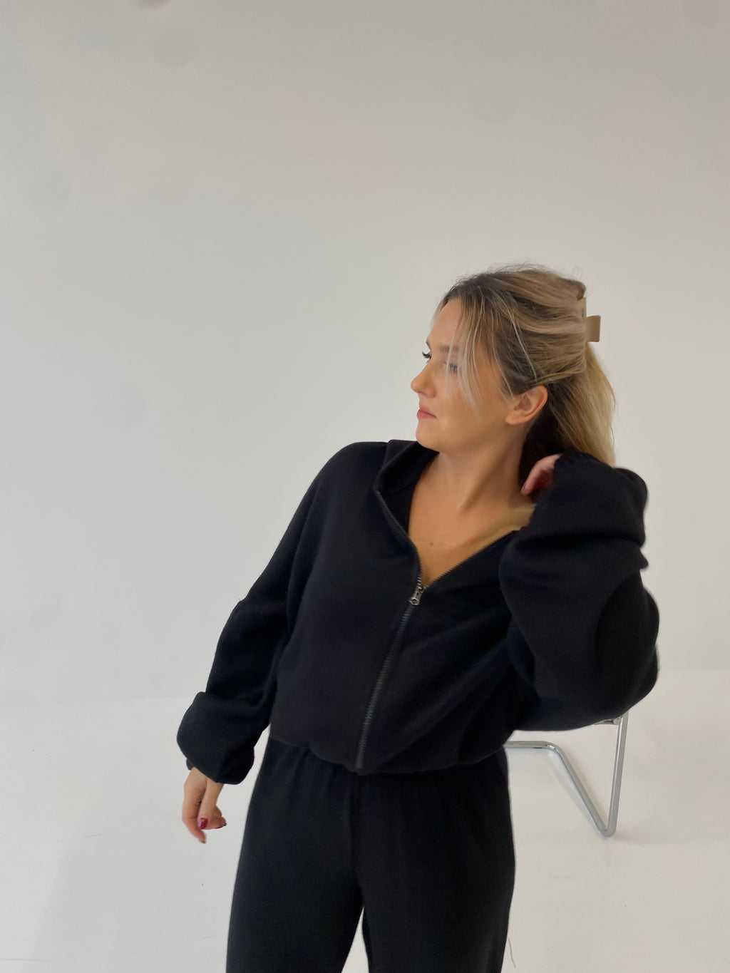 Šiltas megztas laisvalaikio komplektas su vilna “Wool Cozy Black Set”