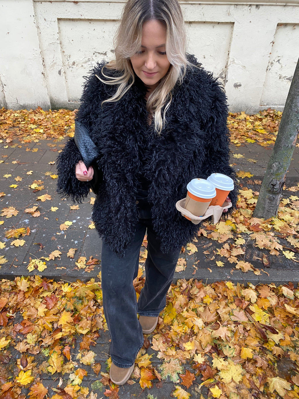 Dirbtiniai lamos kailiniai “Black Elegance”