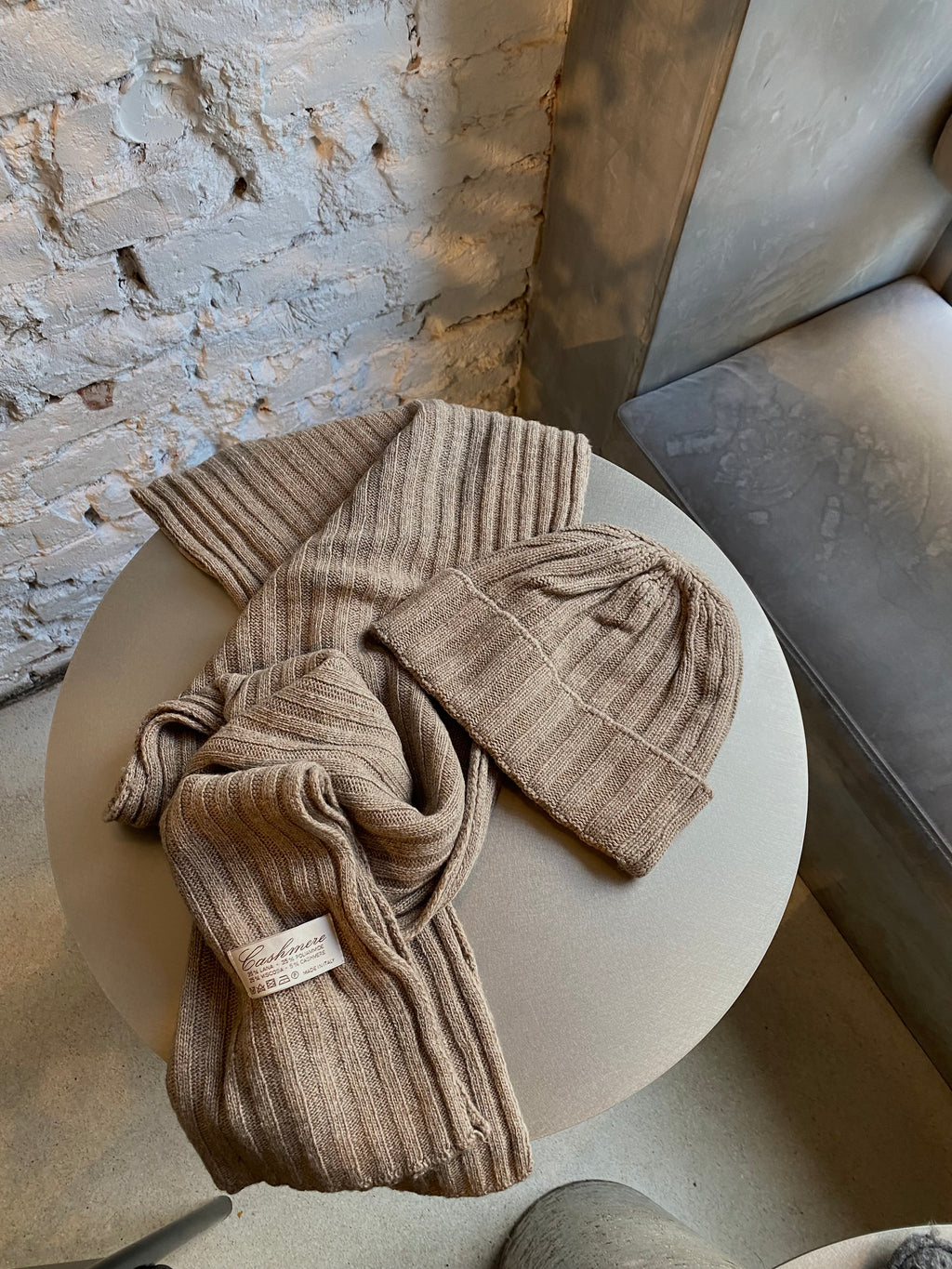 Kapučino šaliko ir kepurės komplektas su kašmyru “Cappuccino Pure Cashmere Set”